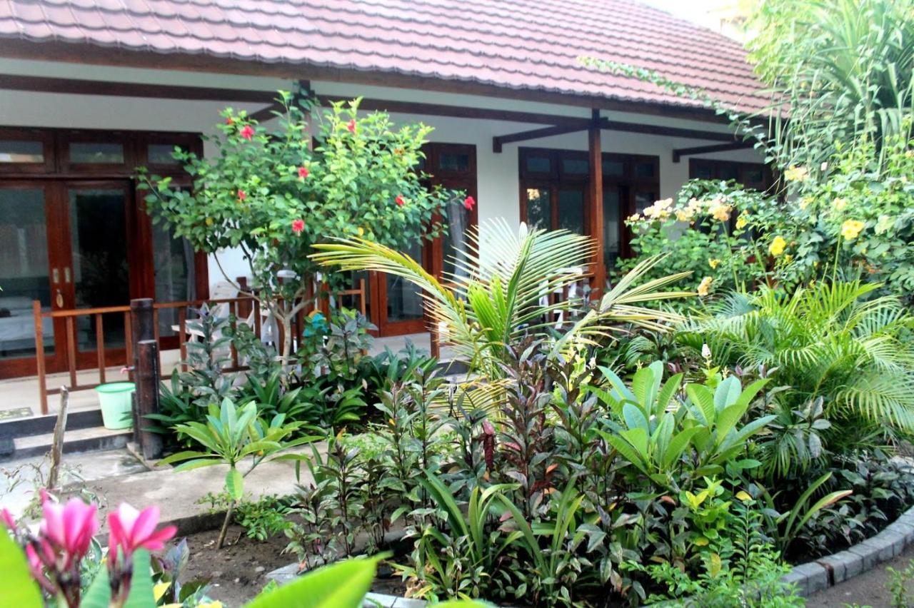 Gili Smile Bungalow ギリ・トラワンガン エクステリア 写真