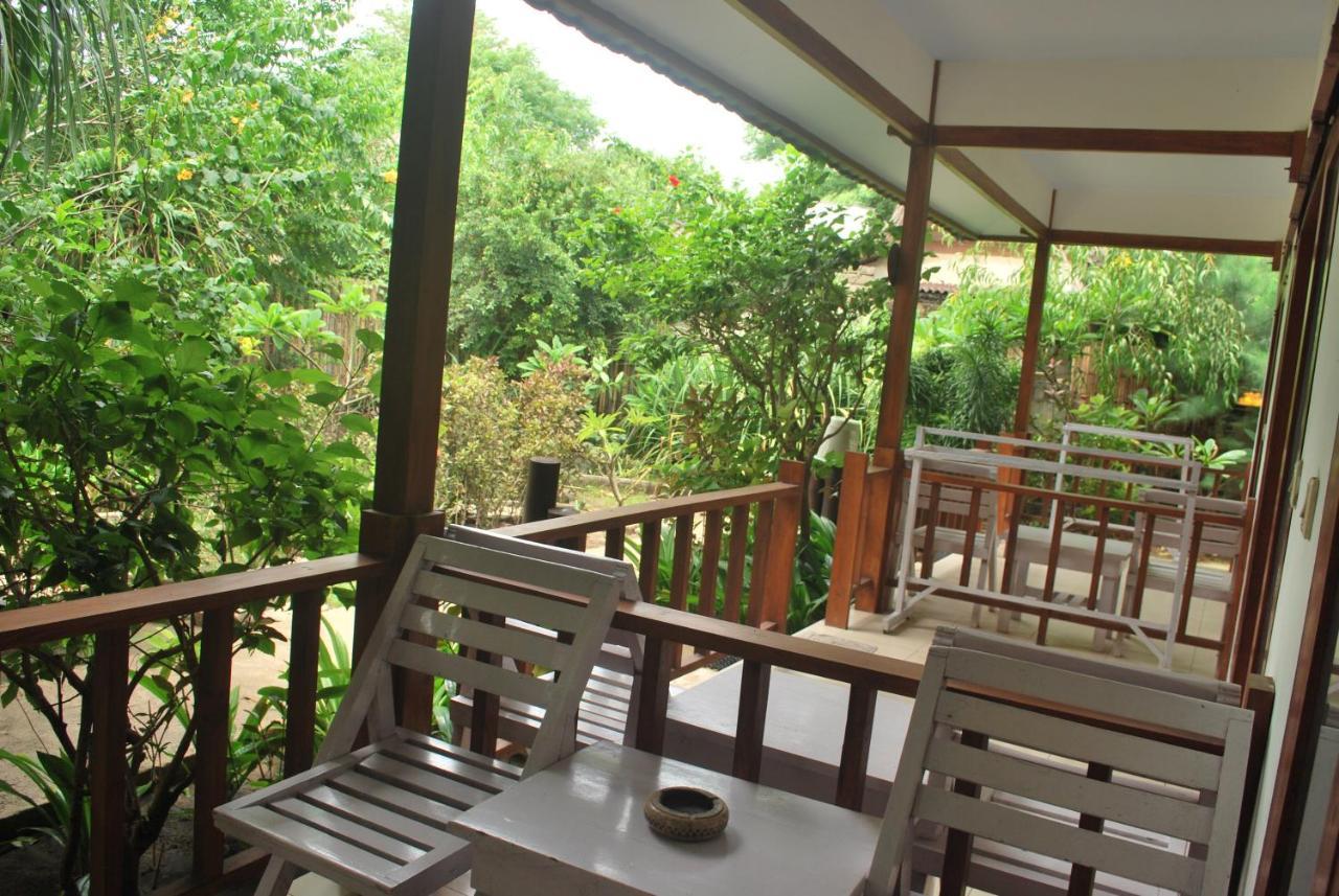 Gili Smile Bungalow ギリ・トラワンガン エクステリア 写真